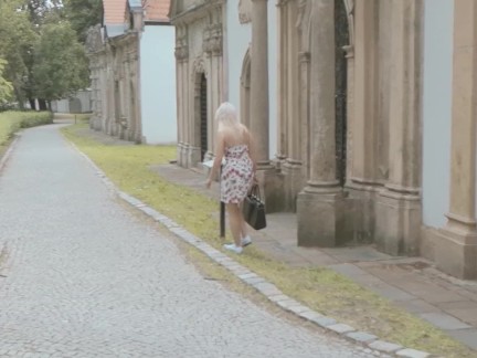 Czech Streets: modelka se prodá za sex