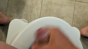 More jacking off in the bathroom....great cumshot