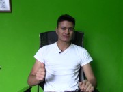 Esto Es Lo Que Pasa Cuando Te Masturbas Todos Los Dias - Alex CUM
