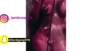 ManMan TrulandEaterr A Hoe In The Shower