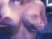 Masturbation sous la Douche - Pluie Violette 7/16