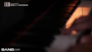 Christiana Cinn cheats on her Husband with a piano player