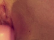A lil peek vibrator contracting cunt