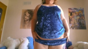 Sunny flowers strip tease
