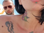 ladymuffin e tommy fanno sesso in piscina davanti a tutti 1°parte 8/16