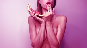 Red esmalte. Red comida. Red batom. Red bumbum. Lele O