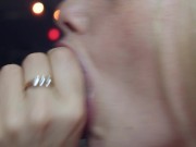 Блондинка делает красивый медленный Минет крупным планом, кончает на лицо 14/16