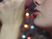 Блондинка делает красивый медленный Минет крупным планом, кончает на лицо 15/16