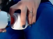 LATINA GIRL GETTING YOGA PANTS SOAKED WET PUSSY SAFADA GOZANDO NA LEG 10/16