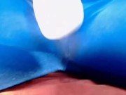 LATINA GIRL GETTING YOGA PANTS SOAKED WET PUSSY SAFADA GOZANDO NA LEG 14/16