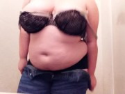 Getting Ready For Bed - Screenshot 3 of 16 - Horny Teen