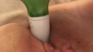 Bbw Masturbation With a Bottle