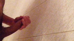 Cumshot in slowmotion