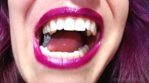 A Lego plastic piece crushing massacre, my strong teeth smashing TEASER