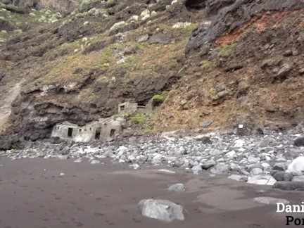 Walking on the beach with delicious final!
