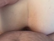 Elle se fait défoncer pendant 10 minutes avant de se faire remplir de sperm 6/16