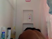 Getting ready for work - Screenshot 15 of 16 - Shower