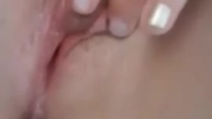 Ivy Rayne makes herself cum hard