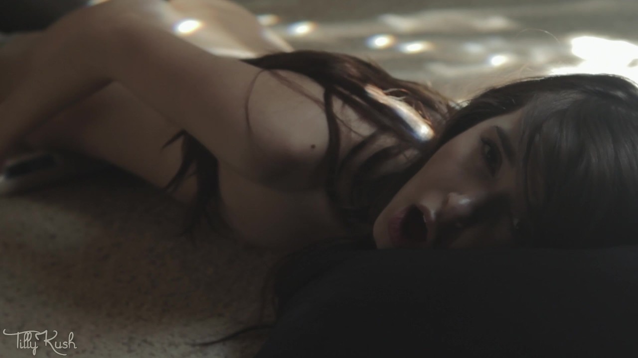 Hitachi humping skinny teen - Free Sex Video - RedTube