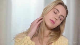 18 Virgin Sex - Bearded lad prepares blonde pussy