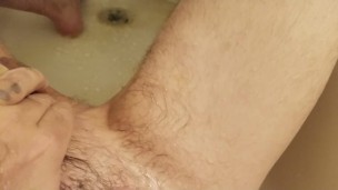 Great piss before shower