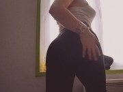 ANAL – Booty display à côté de ma fenêtre. 1/16