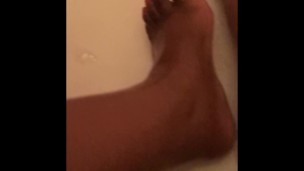 Whore gets cum on feet after foot jacking