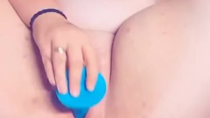 BBW getting dildo fucked