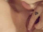 Horny slut having a huge cumshot 1/16