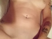 Horny slut having a huge cumshot 3/16