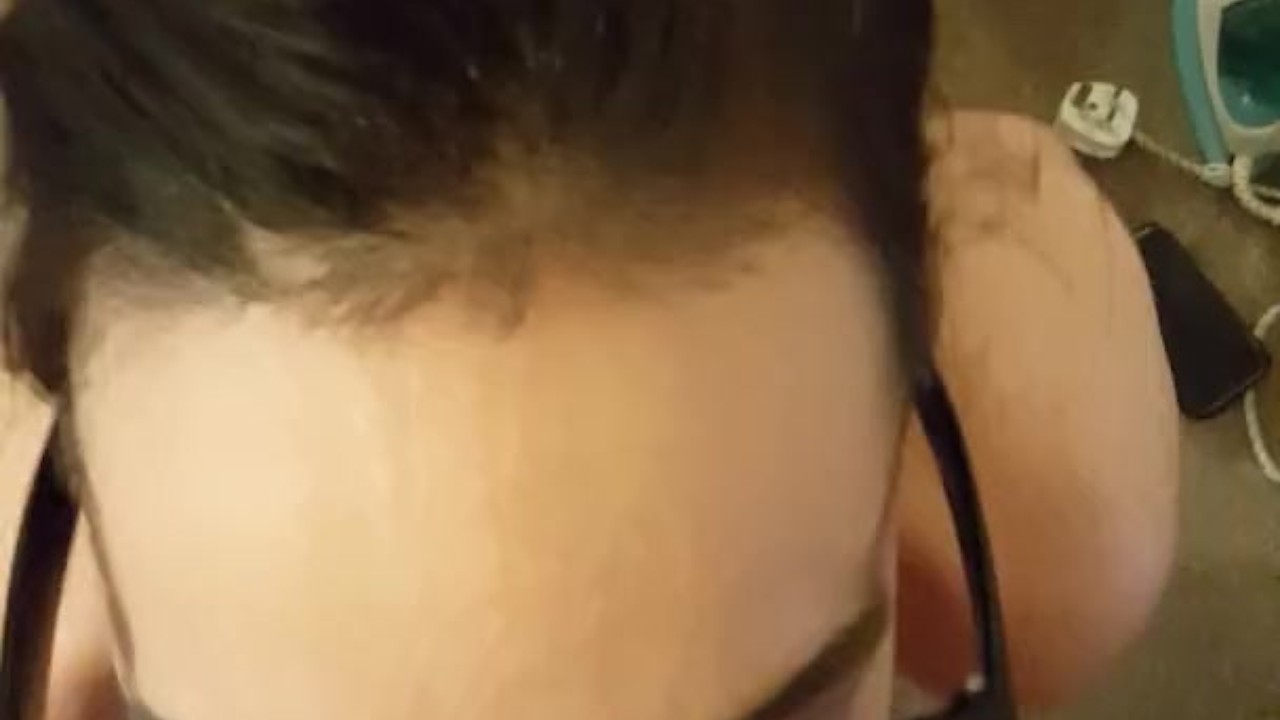 deepthroat slut teen stepsister cute glasses best face throat fuck ever - Video di sesso gratis - RedTube
