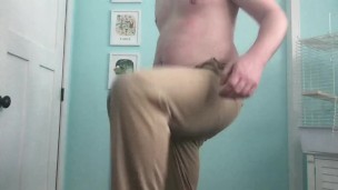 Chubby Guy Tries on Old Clothes! Big Belly Bulge Shake & Fingering! Fetish