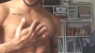 Jack off and end a big Surprise!