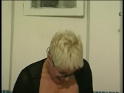 FRANCA KODI VA IN BAGNO E TROVA IL CAZZONE REGIA VICHI 6/16