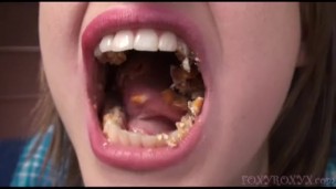 STICK PRETZEL CHEW