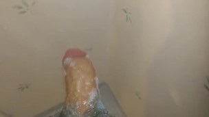 Love to get clean after I´ve jizzed allover myself!