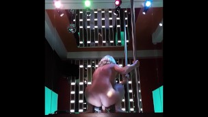 Wife fist time on stage humping dildo