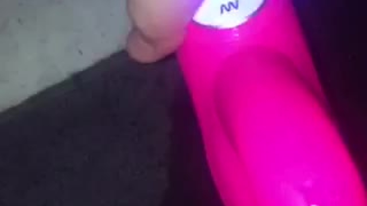 Female Solo Squirt! - Toy Slips, Almost Goes In Wrong Hole! - 無料セックスビデオ - RedTube