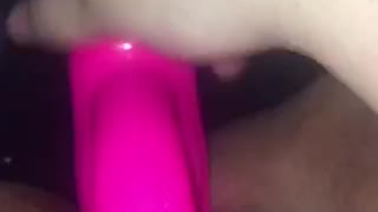 Female Solo Squirt! - Toy Slips, Almost Goes In Wrong Hole! - 無料セックスビデオ - RedTube
