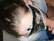 je le suce et il m'asperge de sperme 8/16