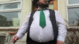 fat UK cigar cowboy clip