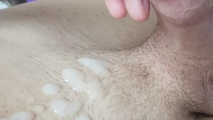 Twink's bored afternoon cumshot