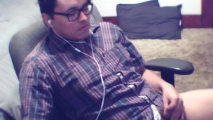 Bicurious Guy Jerks Off on Cam
