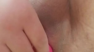 FtM uses vibrator and pees