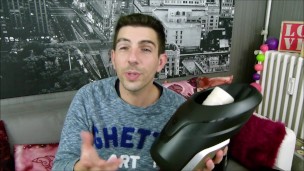 FLESHLIGHT LAUNCH by KIROO – Le robot qui transforme les masturbateurs !!