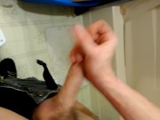 Jerking alone - Screenshot 9 of 16 - Solo