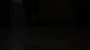 Giant Unaware in the Kitchen (slow-mo)