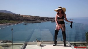 Mature Red XXX fucks a champagne bottle outside