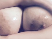 Carlycurvy rubbing boobs with ice and oil with pussy play 15/16