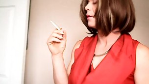 Sonia_smoking smoke again